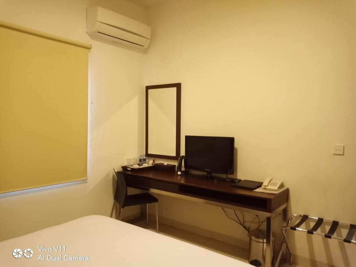 Ayla City Hotel Соронг Экстерьер фото